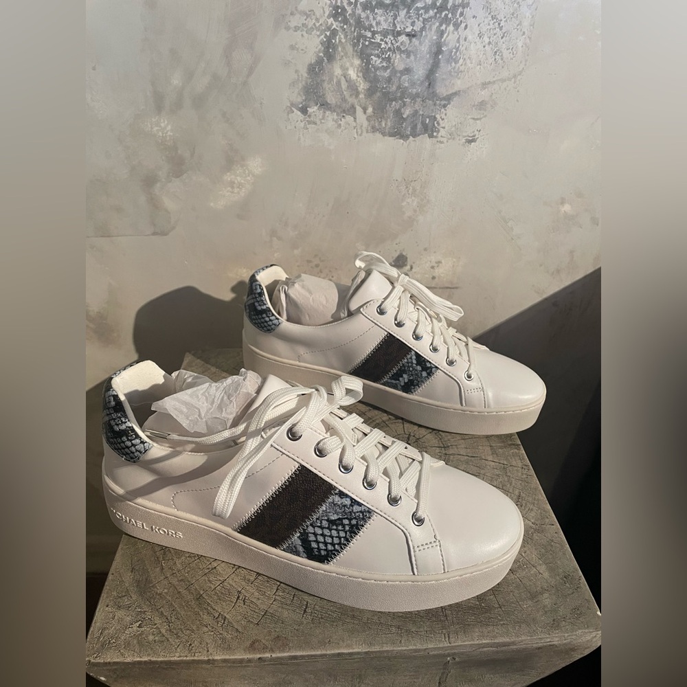 Michael Kors Poppy Lace Up Sneakers in Pale Ocean - Picture 2 of 9